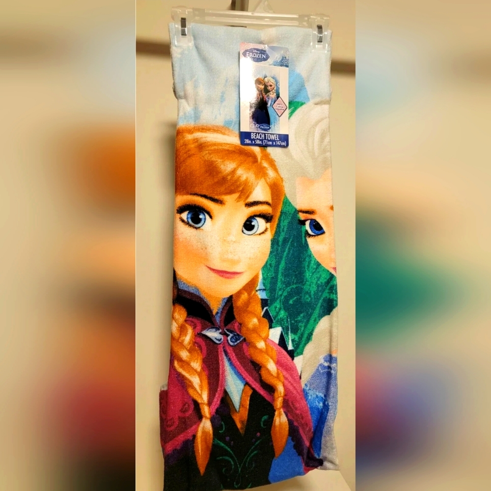 Disney FROZEN Beach Bath Pool Towel 58” x 28” ELSA  ANNA